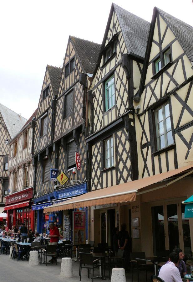 L' An 4 De La Liberte- Appartement Centre-Ville Au Calme Bourges Dış mekan fotoğraf